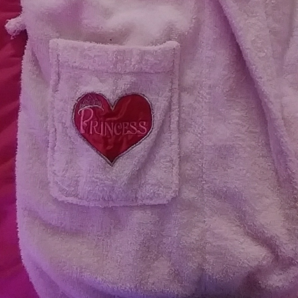 Princess robe - Picture 2 of 3